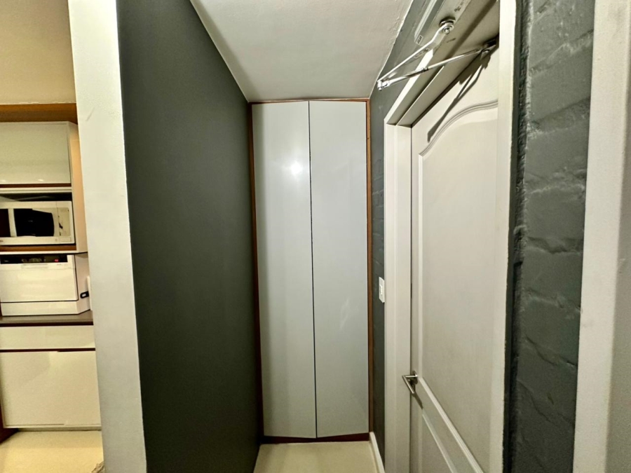 Commercial Property for Sale in De Waterkant Western Cape